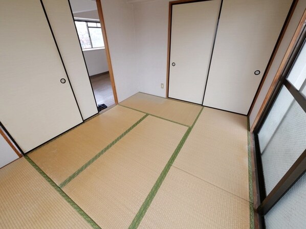 ダイヤハイツ西門の物件内観写真